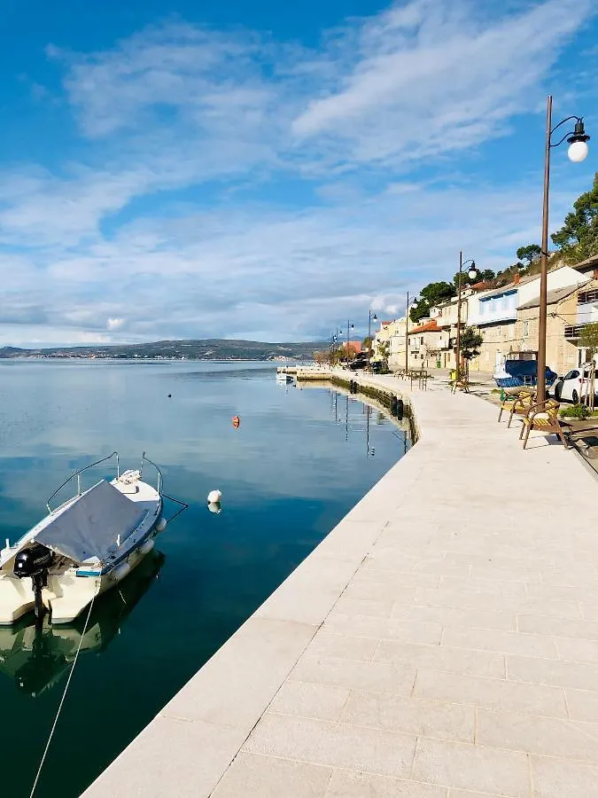 Apartment Niksa Novigrad