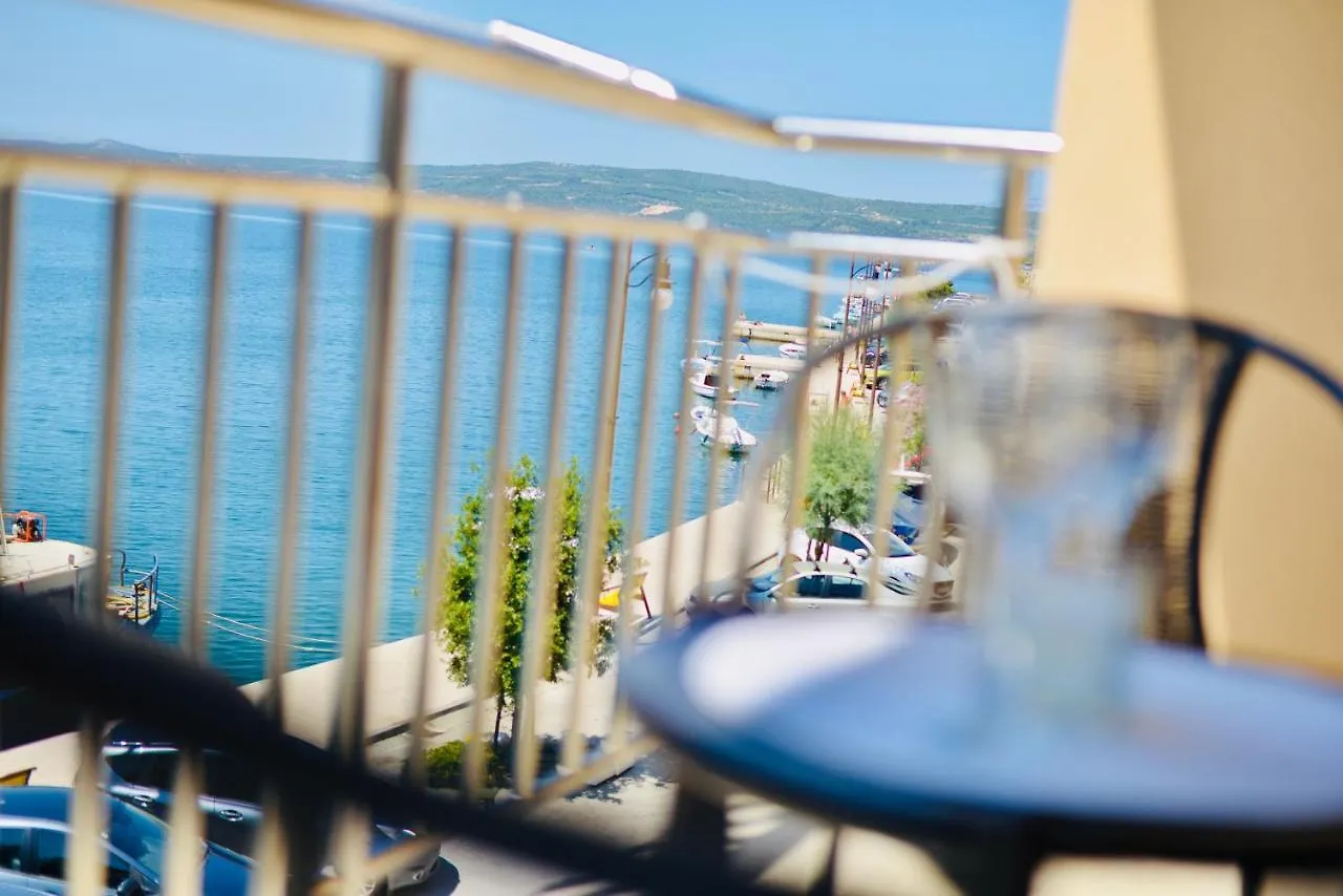 Apartment Niksa Novigrad
