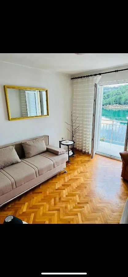 Apartment Niksa Novigrad  Croacia